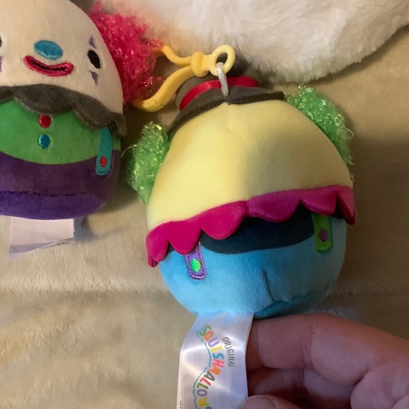 Resul clown squishmallow clips NWT - Picture 2 of 2